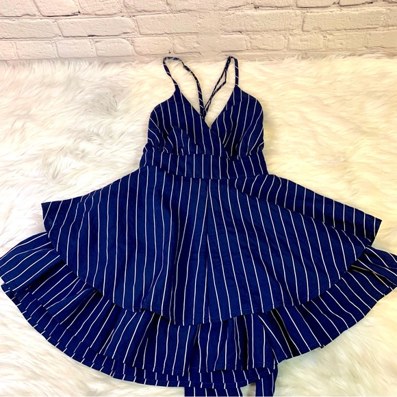 NWT Lulus Ruffle and Flow Navy Striped Shorts Backless Romper - Picture 2 of 11